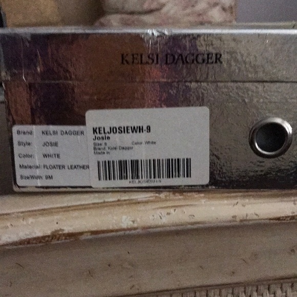 Kelsey Dagger great comfy leather sneaker in a bootie style. - Picture 7 of 9